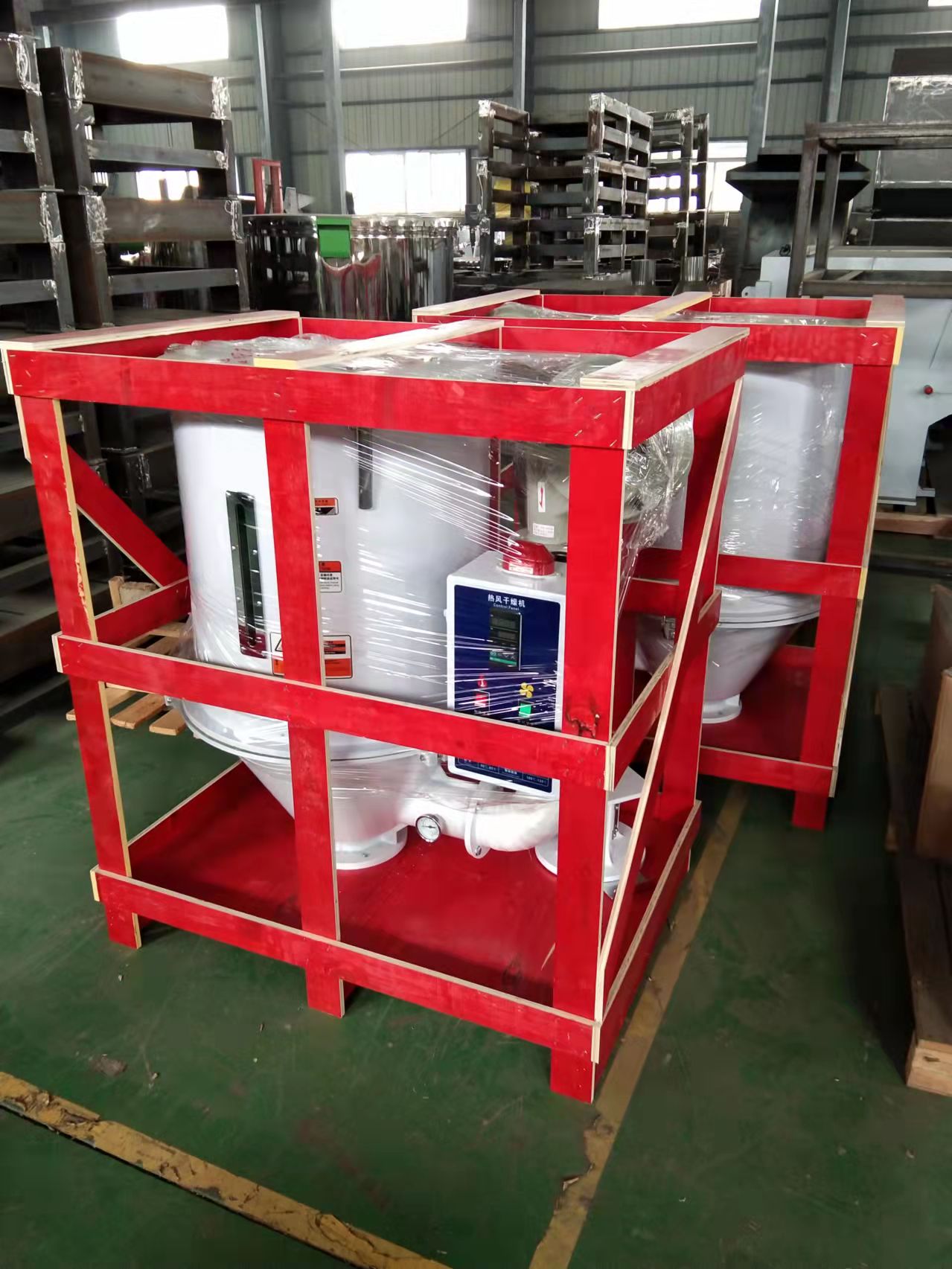 Secadora de tolva de plástico Máquinas de secado Secado por aire caliente Máquina de modificación de inyección de producto caliente industrial de plástico proporcionada 122 25