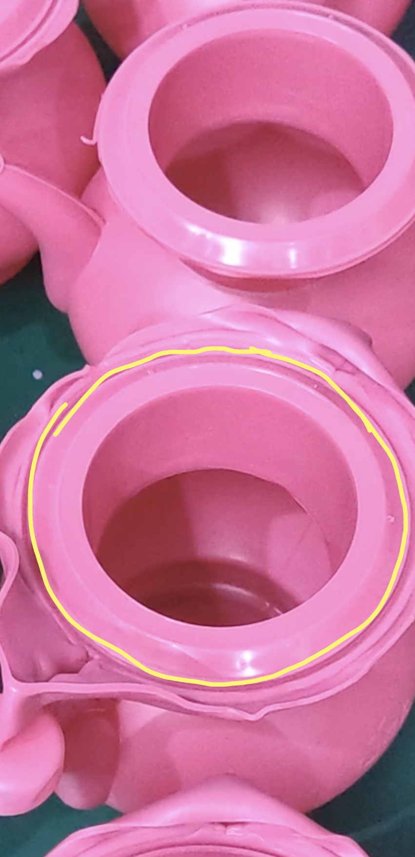 69A82BE269076F9CBFD6E11827AC33D