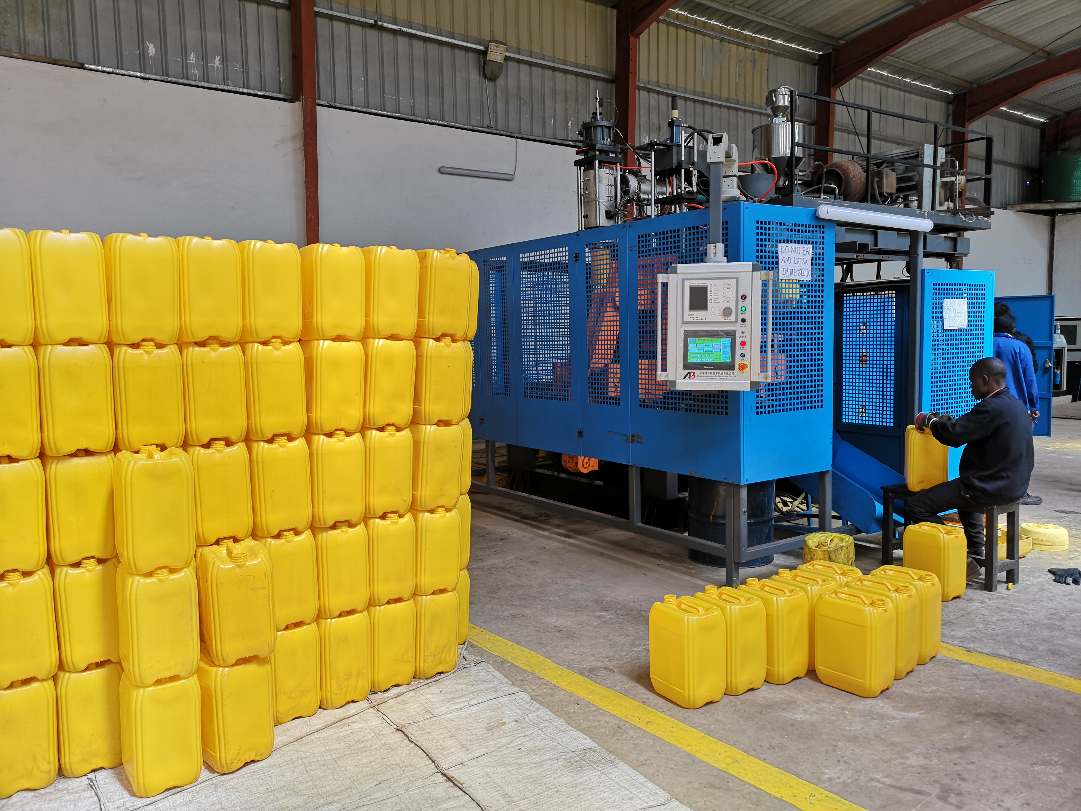 El versátil 20L HDPE Jerrycan: mezcla de durabilidad con utilidad moderna