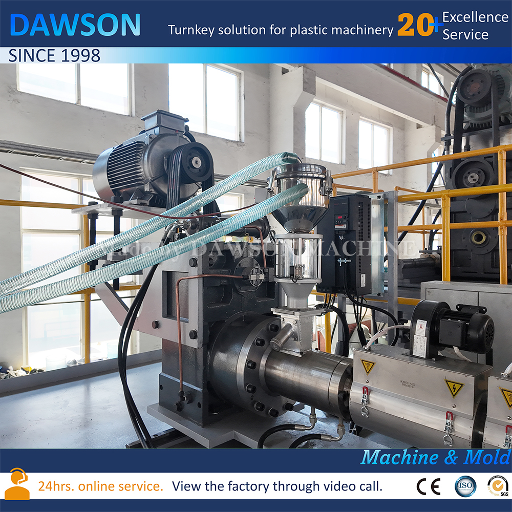 Tipe de llenado de aceite automotriz Moldura de soplado Máquina para conductos de aire del automóvil Tubos